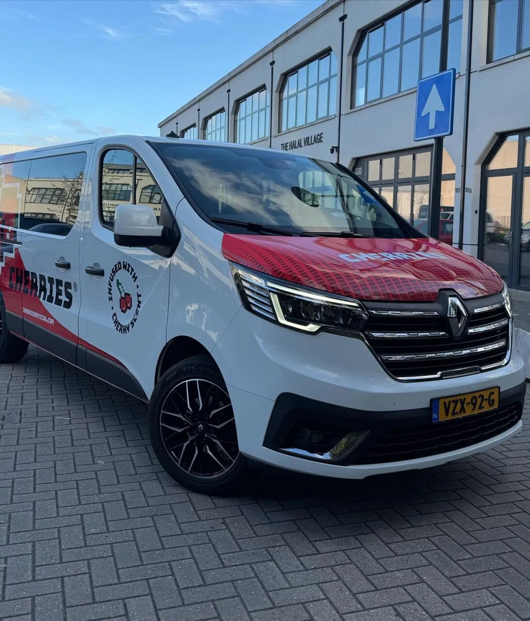 Full colour wrap Renault Trafic